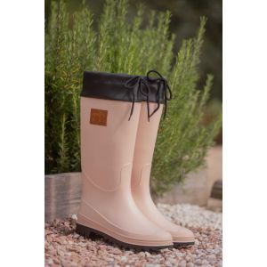 Pénélope Jessica Boots