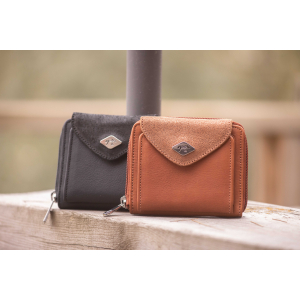 Pénélope Clémence Wallet