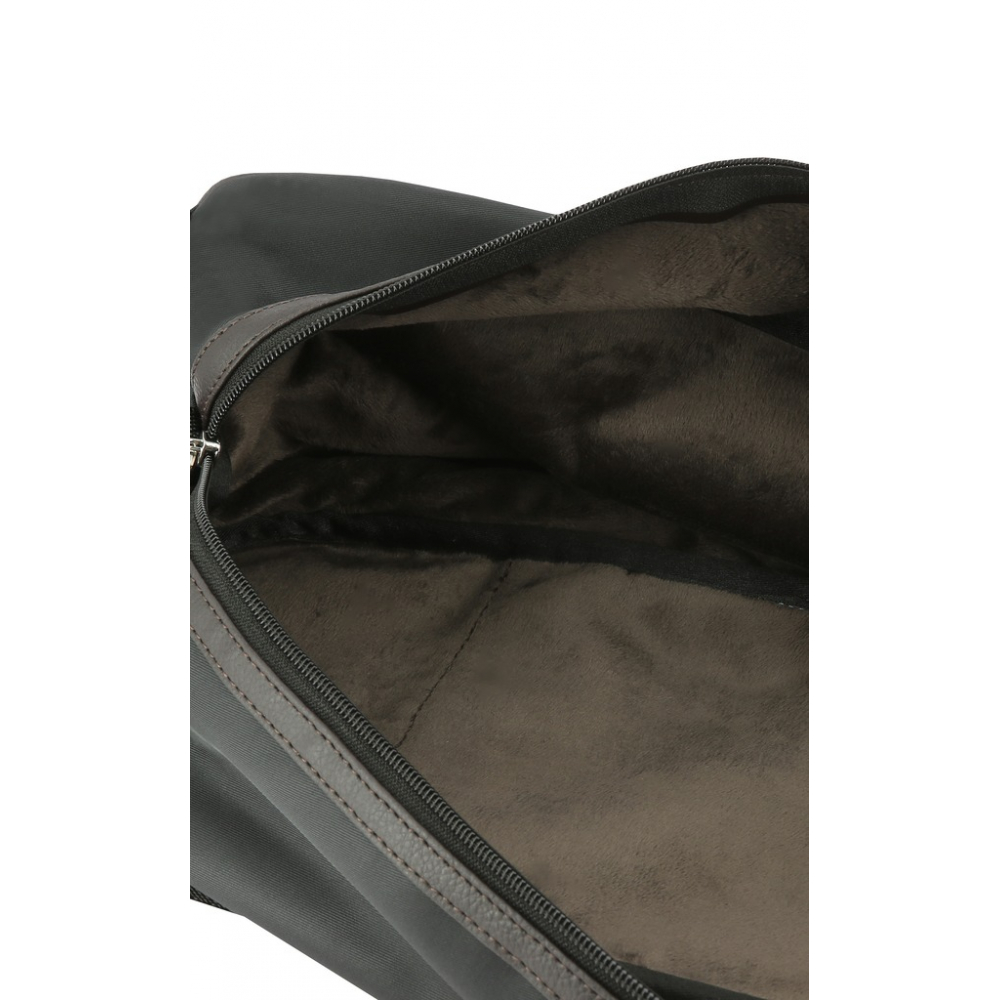 costume bleu foncé chaussure marron